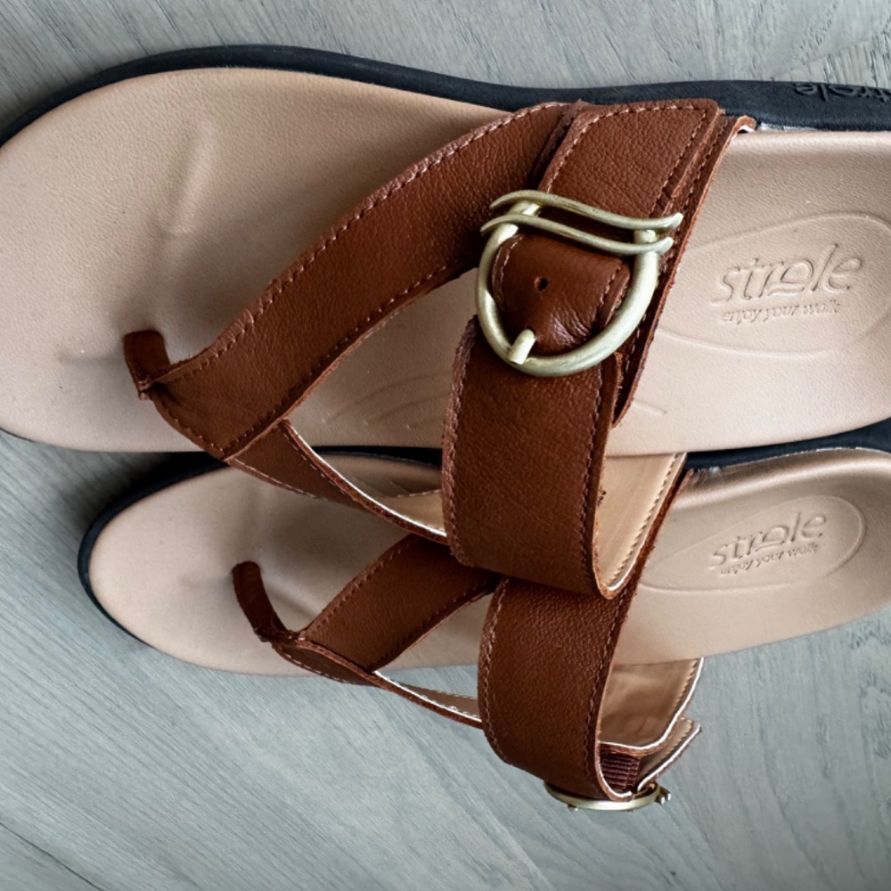 Strole Soft Stride Sandals View 2